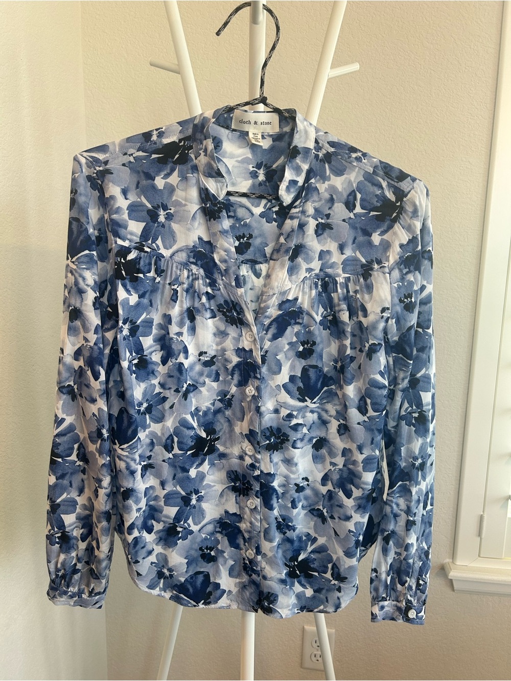 Anthropology’s Cloth & Stone Blue Floral Popover Blouse